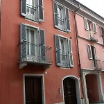 Trifulhouse *