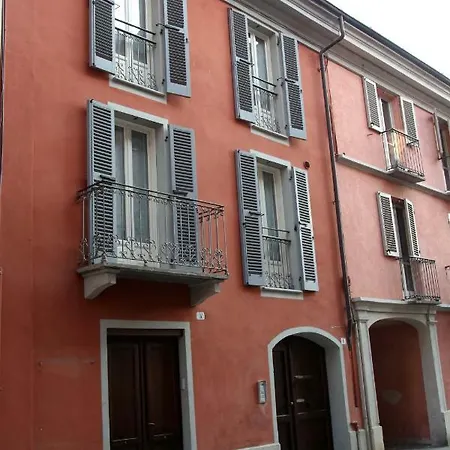Trifulhouse *