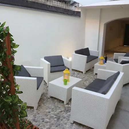 Trifulhouse Alba (Piedmont)