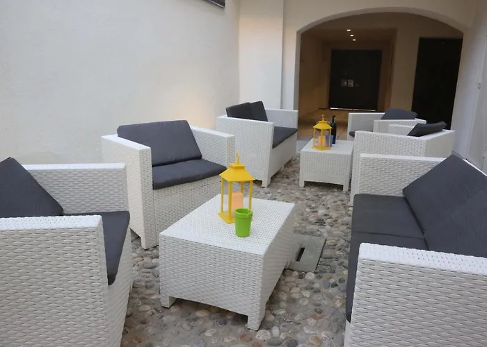 Trifulhouse * Alba (Piedmont)