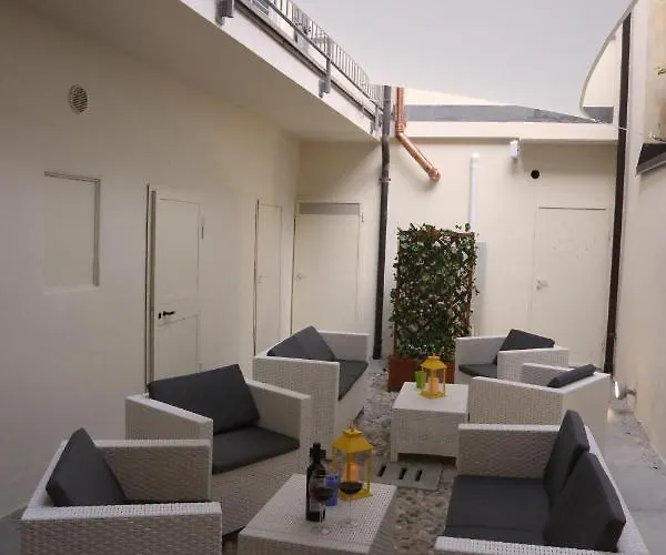 Trifulhouse * Alba (Piedmont)