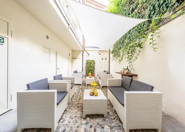 Trifulhouse Alba (Piedmont)